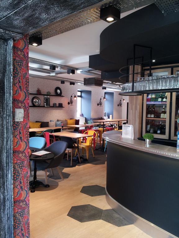 Ibis Styles Dinan Centre Ville Bagian luar foto