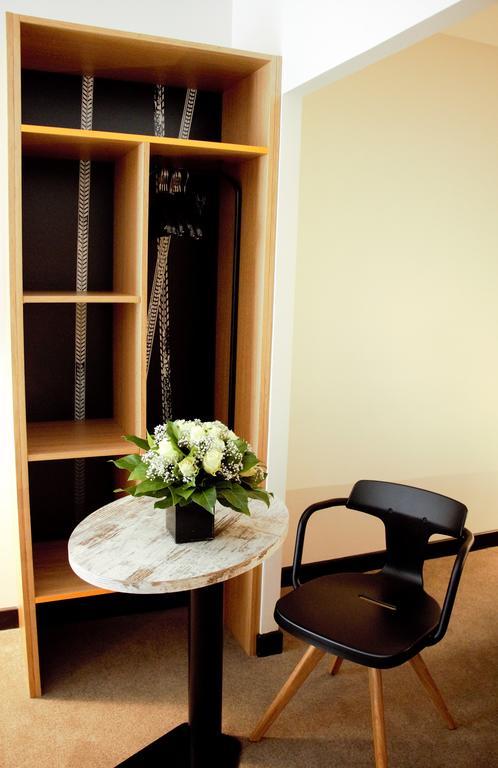 Ibis Styles Dinan Centre Ville Bagian luar foto