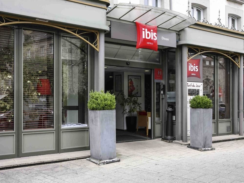 Ibis Styles Dinan Centre Ville Bagian luar foto