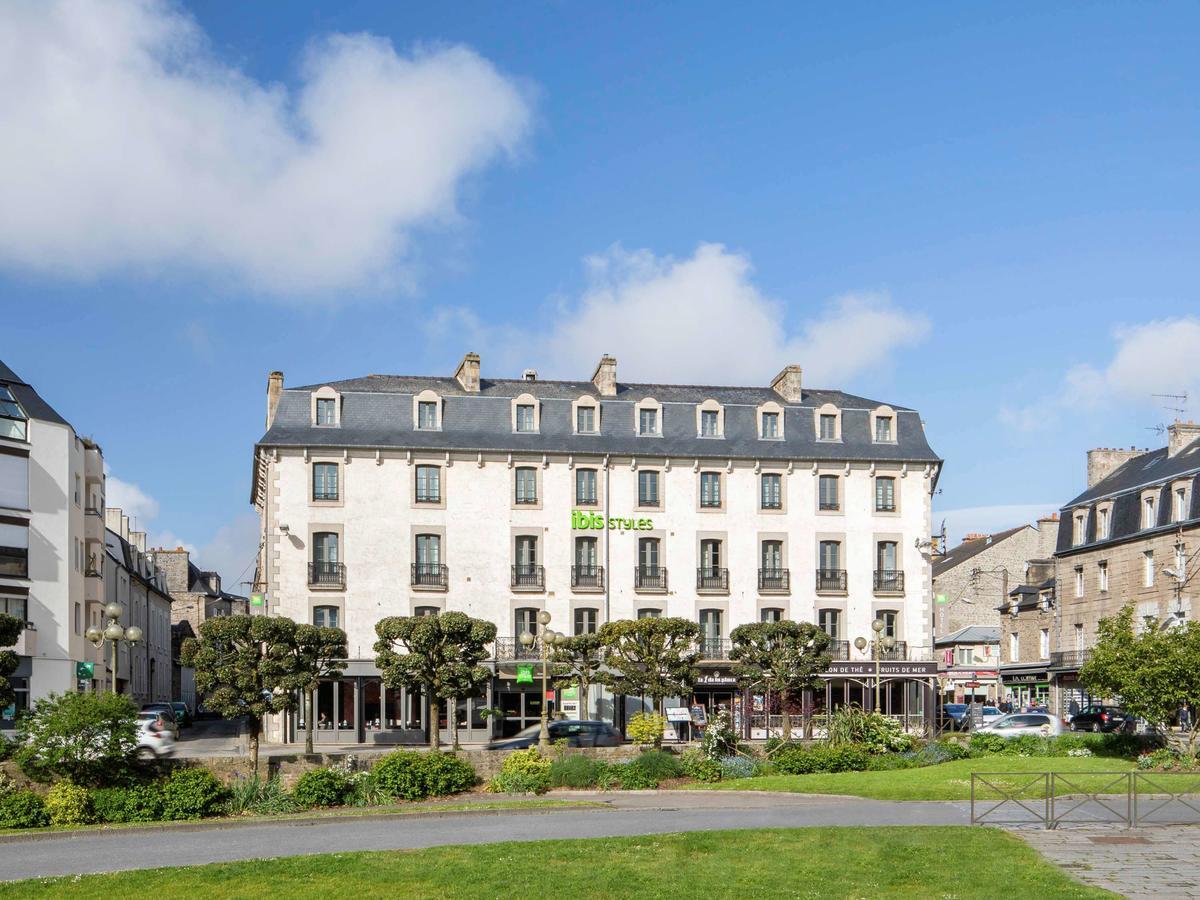 Ibis Styles Dinan Centre Ville Bagian luar foto